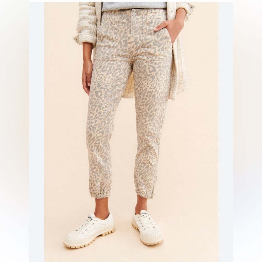 Paige Women's Mayslie Leopard Denim Joggers size 24